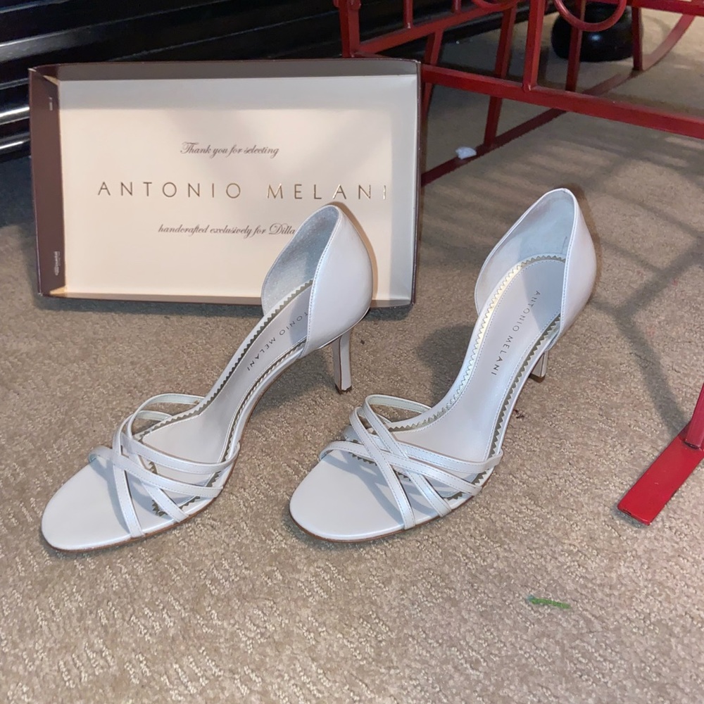 Cinderella vintage pearl white heel